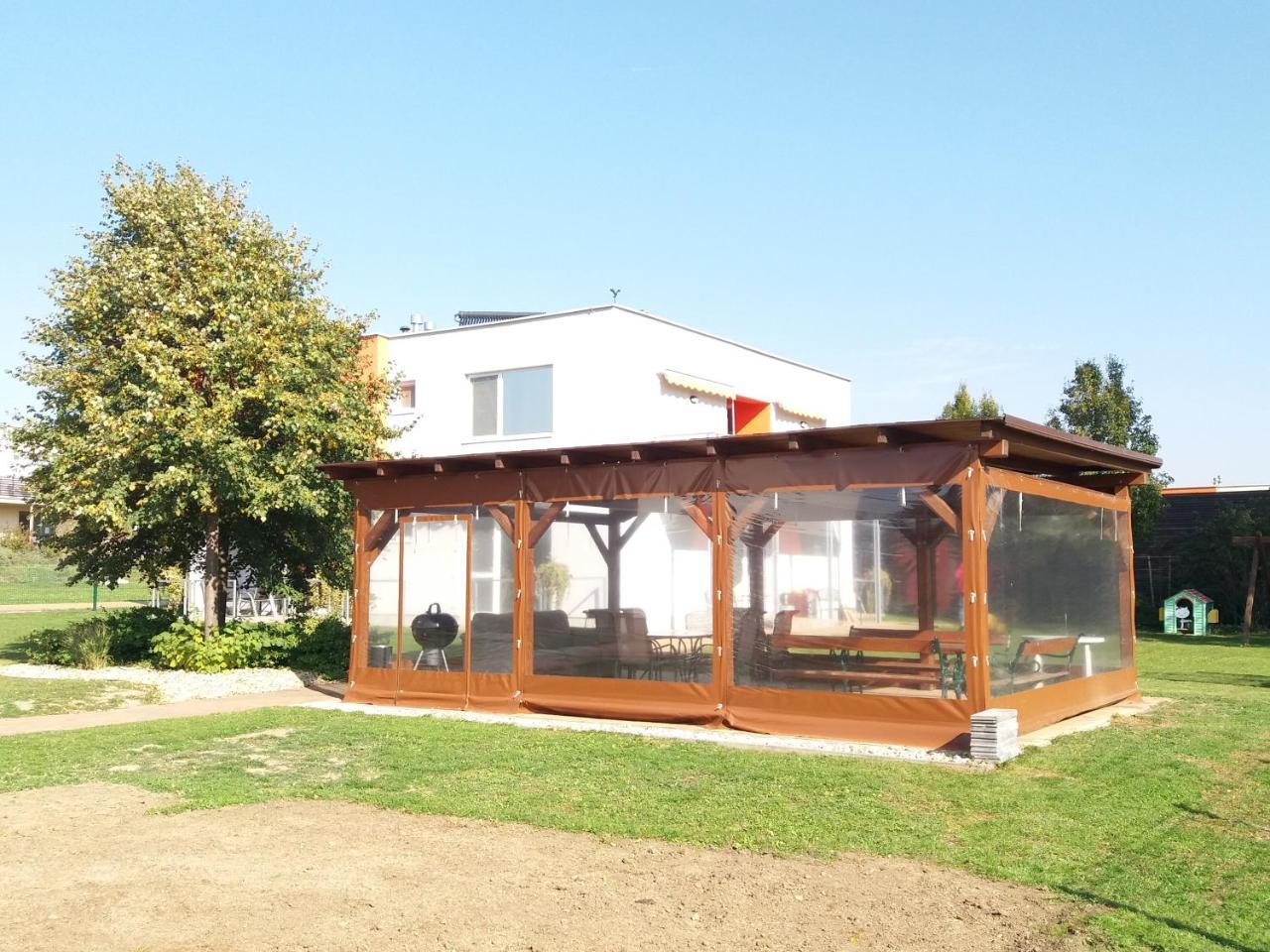 Vila Moravia Pasohlávky Kültér fotó
